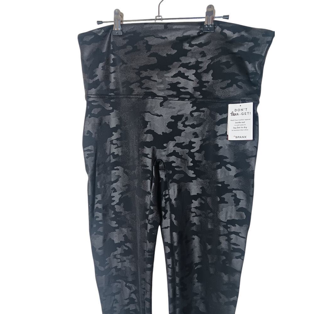 New with Tags SPANX Faux Leather Camo Leggings SZ 2X - Picture 7 of 16